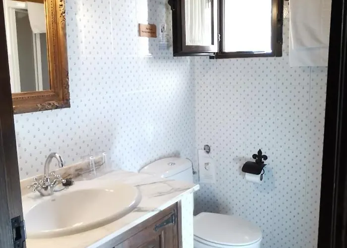 Rural El Camino 3* 칸델레다